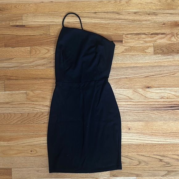 Forever 21 Dresses & Skirts - Forever 21 One Shoulder Black Dress